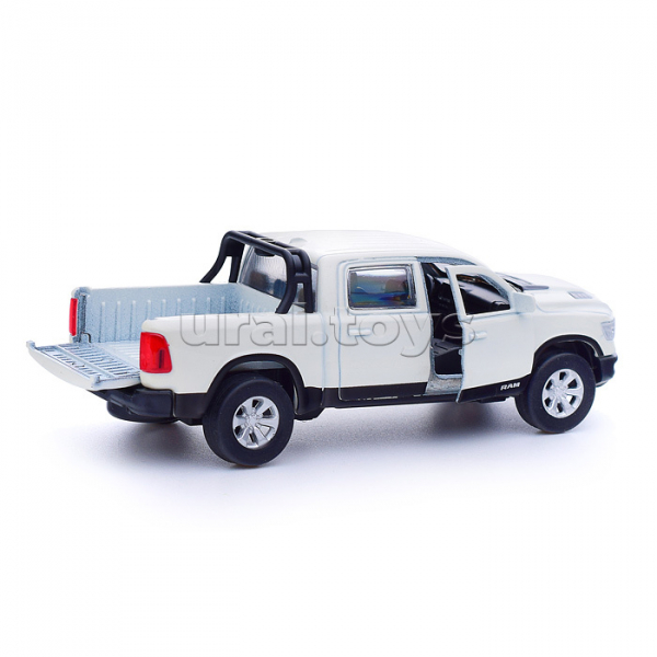 4680107981462 Машина металл DODGE RAM 1500 REBEL 13 см, двери, багаж, инер, белый, кор. Технопарк в 